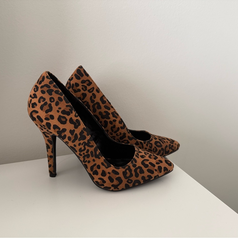 leopard print heels size 7